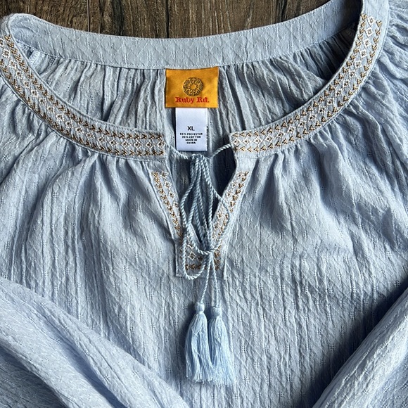 Ruby Road Top - Picture 2 of 6